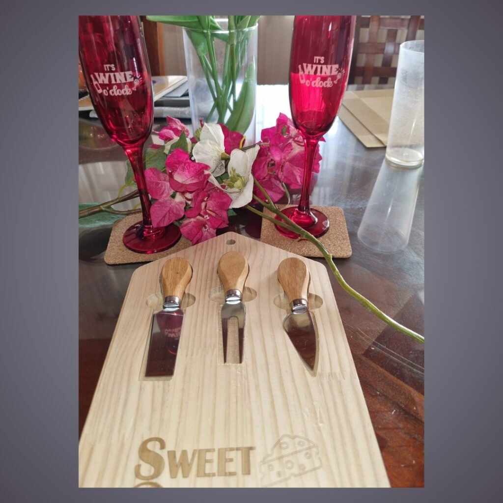 Wine and cheese gift set for 2